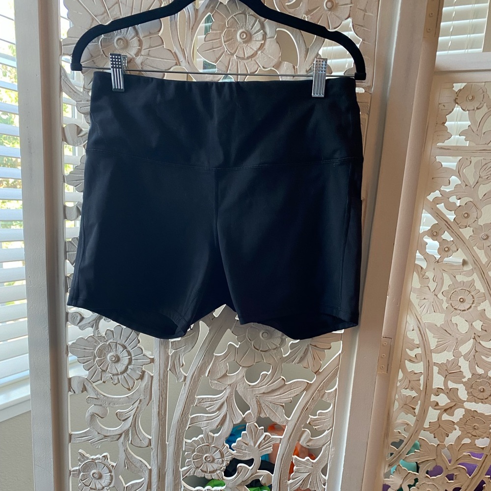 Black Pocket Shorts